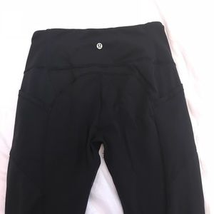 Black lulu leggings with pockets